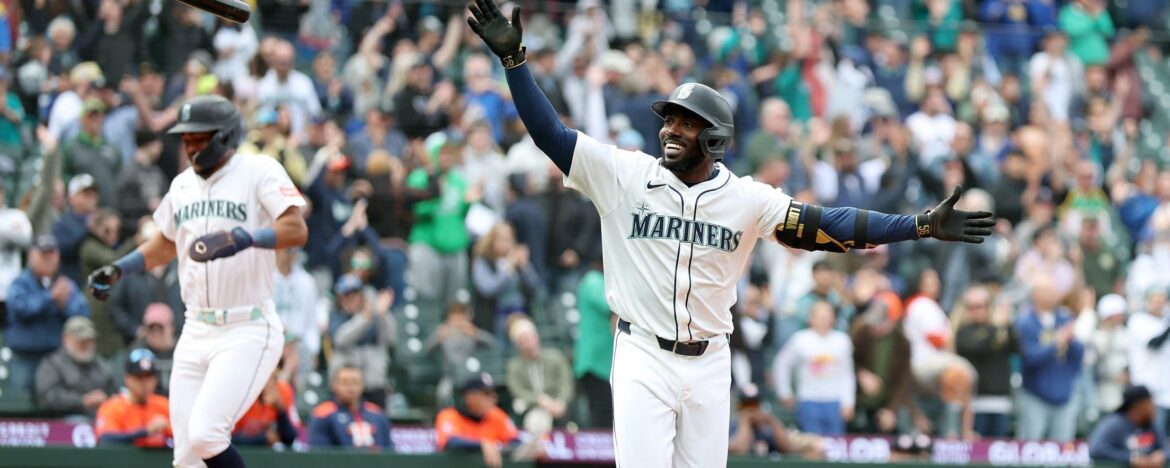 mariners-select-rhp-casey-lawrence-recall-inf-leo-rivas-from-triple-a-tacoma-marinersblogmlblogs-com.jpg Mariners Select RHP Casey Lawrence, Recall INF Leo Rivas from Triple-A Tacoma – marinersblog.mlblogs.com