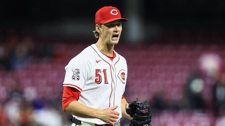 Brady Singer (4-0) dazzles as Reds topple Marlins – Reuters