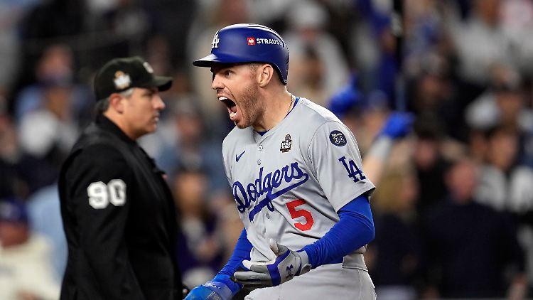 Dodgers News: Freddie Freeman Is Aging Like Fine Wine – Just Baseball