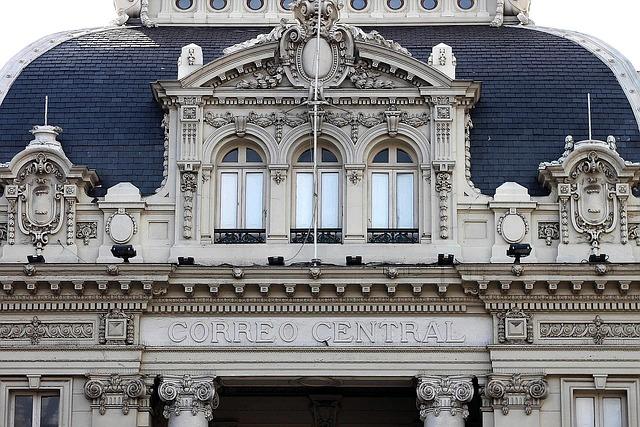 Orioles outfielder Ramón Laureano leaves game after hurting his ankle while chasing a fly ball – The Washington Post