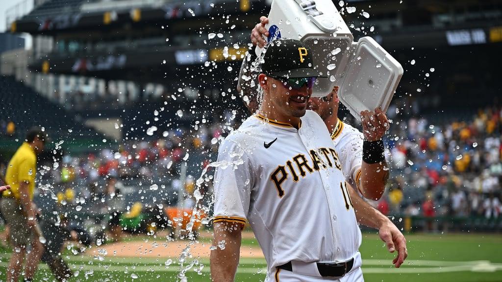 pittsburgh-pirates-go-to-bat-for-youth-baseball-softball-in-wellsburg-theintelligencer-net.jpg Pittsburgh Pirates Go to Bat for Youth Baseball, Softball in Wellsburg – theintelligencer.net