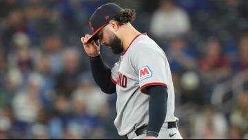 lukes-delivers-tiebreaking-hit-in-eighth-ramirez-leaves-injured-as-blue-jays-beat-guardians-5-3-yahoo-sports.jpg Lukes delivers tiebreaking hit in eighth, Ramírez leaves injured as Blue Jays beat Guardians 5-3 – Yahoo Sports