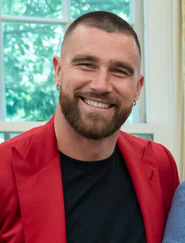 Travis Kelce and Taylor Swift make MLB allegiance clear as they ALCS game – Irish Star