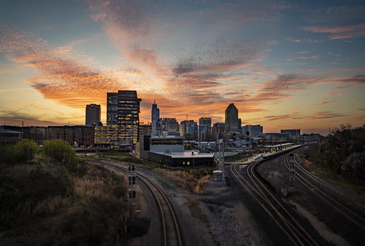 Raleigh homers twice, struggling Rangers held to three hits in Mariners’ 13-1 win – CTPost