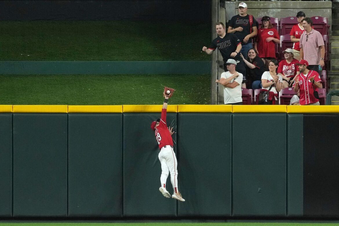 brewers-reds-baseball-new-castle-news.jpg Brewers Reds Baseball – New Castle News