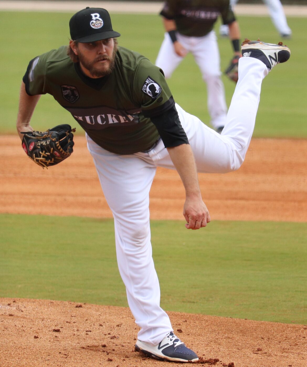 cincinnati-reds-veteran-wade-miley-opts-out-of-contract-to-become-free-agent-sports-illustrated.jpg Cincinnati Reds Veteran Wade Miley Opts Out of Contract to Become Free Agent – Sports Illustrated