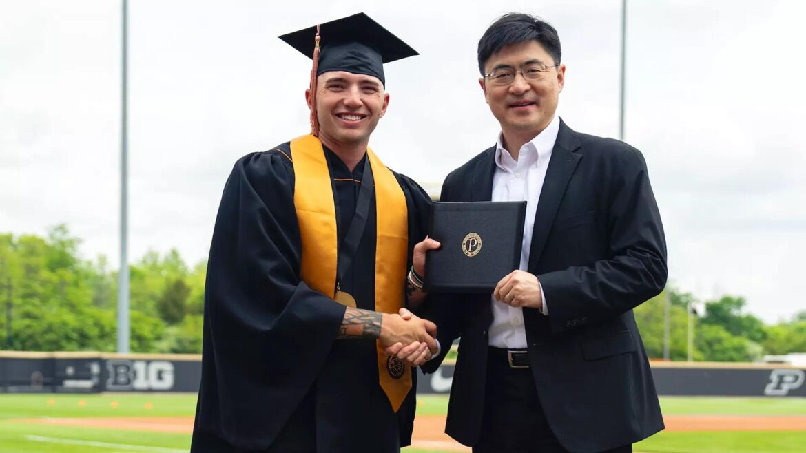 Dannelley Signs with Atlanta Braves Organization – purduesports.com