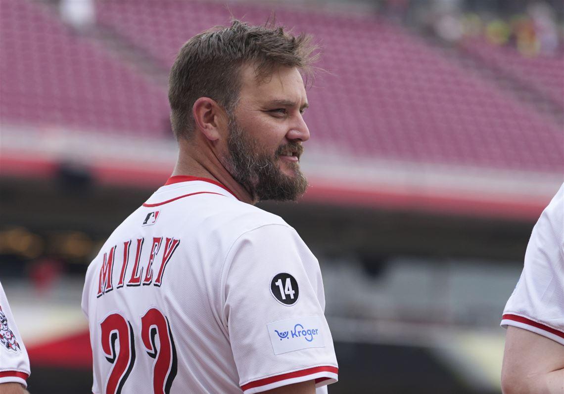 Reds’ Miley denies wrongdoing in Skaggs case – ESPN