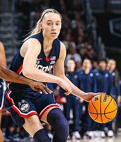 Former UConn women’s basketball star Paige Bueckers throws out first pitch at Texas Rangers game – CT Insider