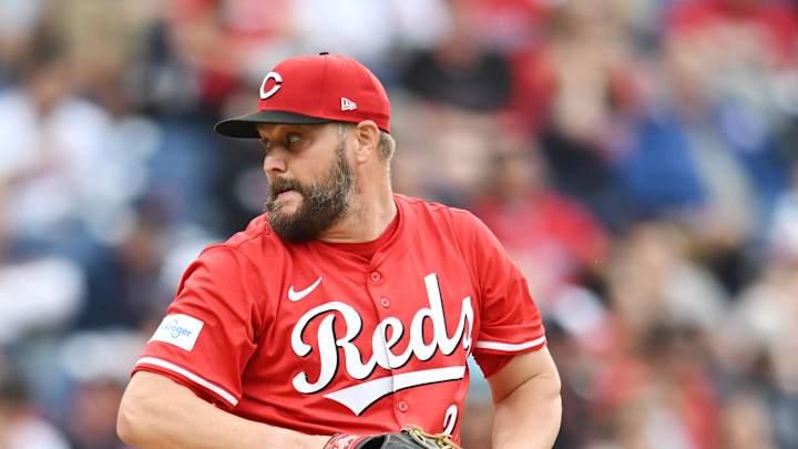 Wade Miley’s future as uncertain as Cincinnati Reds’ rotation depth after flexor injury – Cincinnati Enquirer