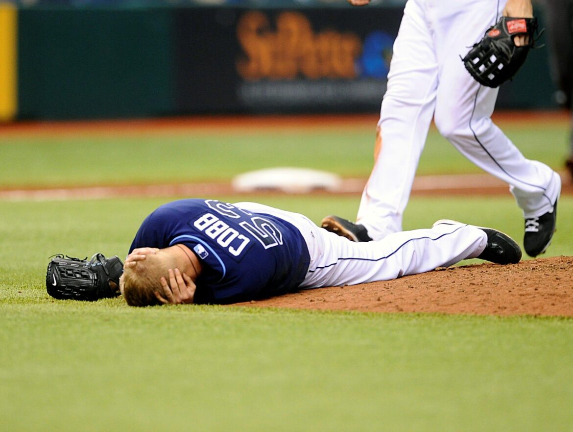 rays-pitcher-carted-off-field-after-foul-ball-strikes-him-in-dugout-bay-news-9.jpg Rays pitcher carted off field after foul ball strikes him in dugout – Bay News 9