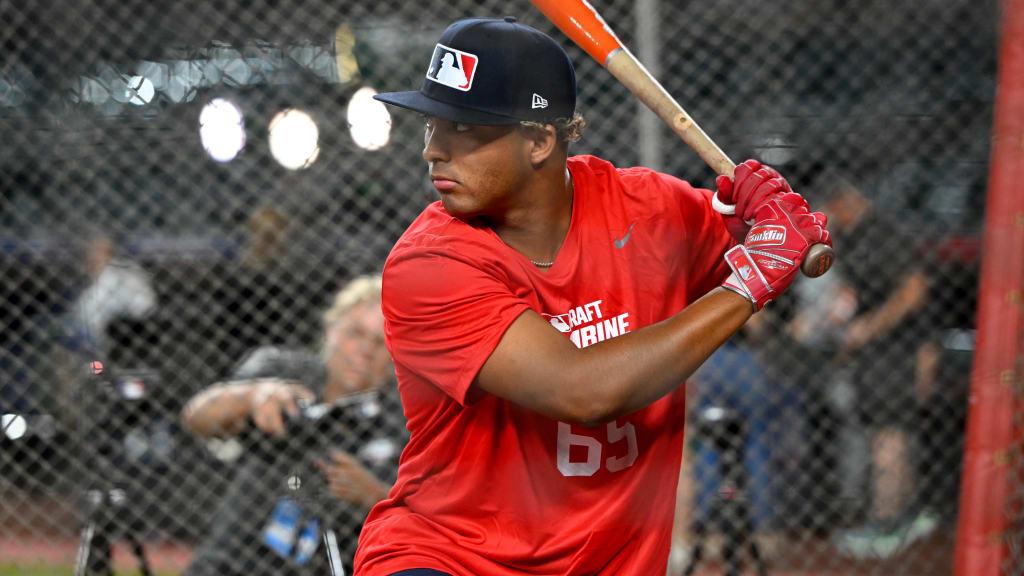 outwork-everybody-how-mlbs-no-14-draft-prospect-hit-his-way-to-the-national-stage-mlb-com.jpg ‘Outwork everybody’: How MLB’s No. 14 Draft prospect hit his way to the national stage – MLB.com