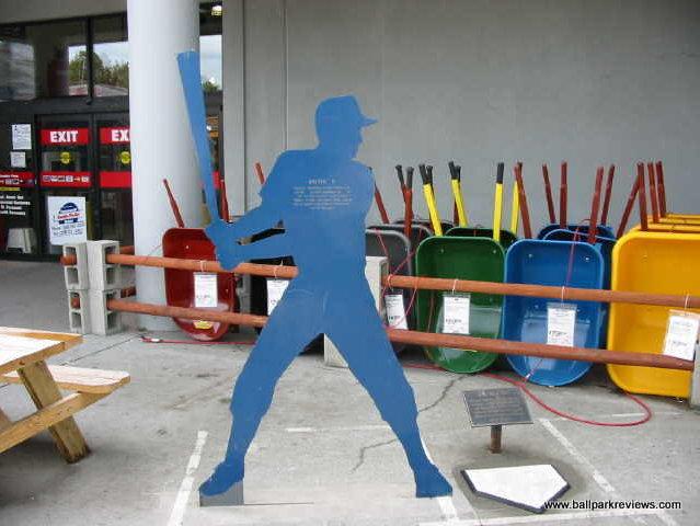 ‘Cat feces, cobwebs, moths’ – MLB franchise’s ex-home crumbles as fans fume with $1.5bn Las Vegas statement made – talkSPORT