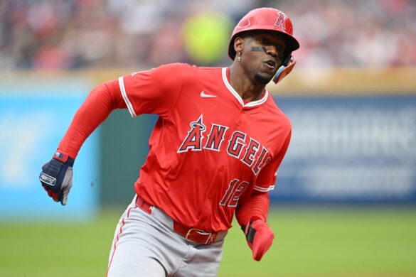 Angels Trade Proposal Nets 2 Top Prospects From NL Team For $39 Million All-Star – Sports Illustrated