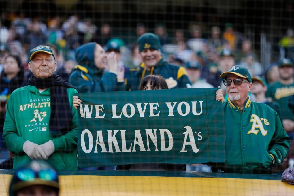 theres-crying-in-baseball-we-spent-the-oakland-as-last-home-game-with-fans-who-are-losing-everything-nbc-bay-area.jpg There’s crying in baseball: We spent the Oakland A’s last home game with fans who are losing everything – NBC Bay Area