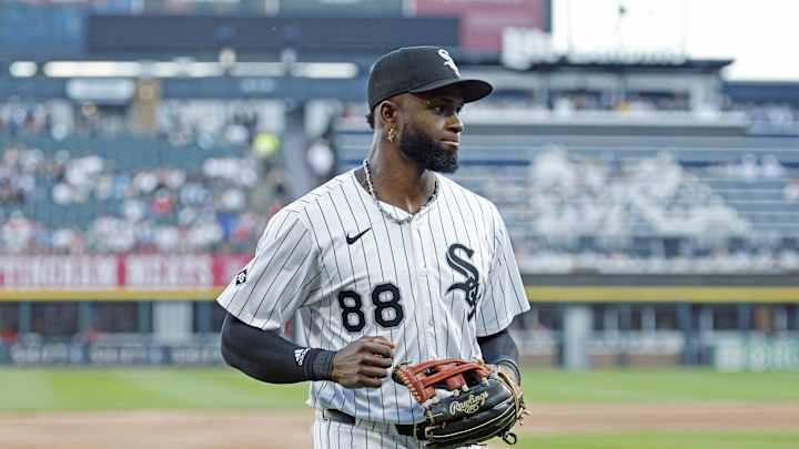 White Sox just said the quiet part loud in Luis Robert Jr. trade talks – FanSided