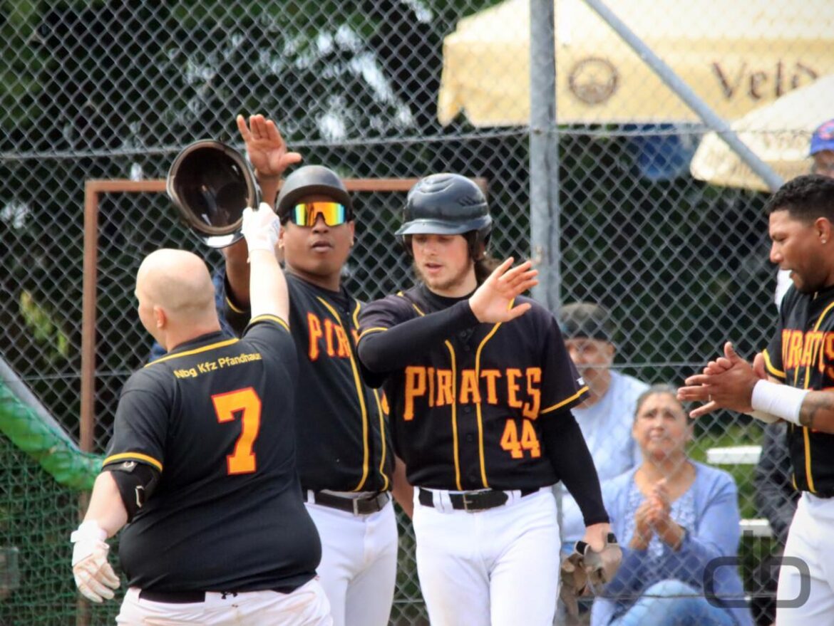 Pirates acquire LHP Sisk among prospects in Falter, Rogers trades – MLB.com