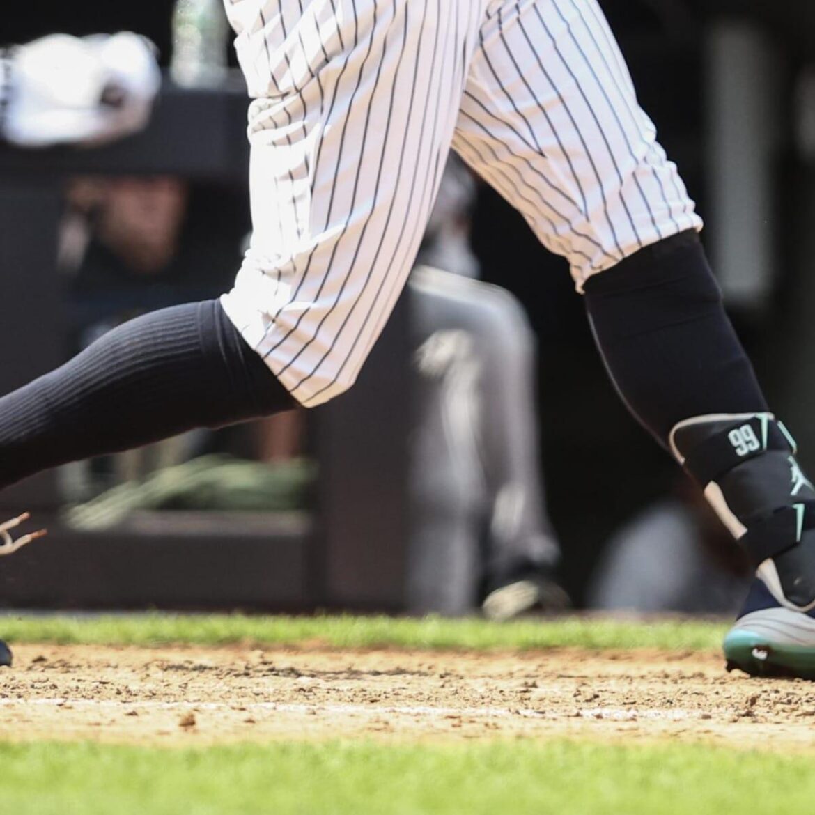 aaron-judge-rocks-fresh-prince-air-jordans-for-mlb-players-weekend-sports-illustrated.jpg Aaron Judge Rocks “Fresh Prince” Air Jordans for MLB Players’ Weekend – Sports Illustrated