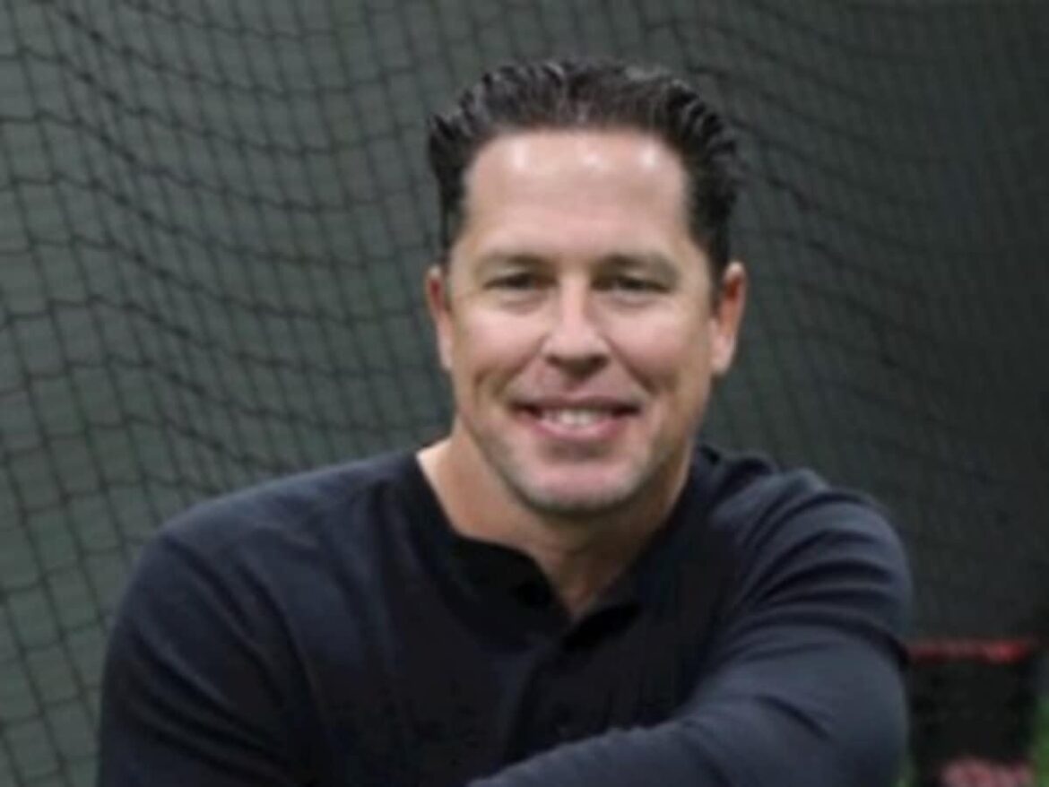 diamondbacks-pull-shaun-larkin-from-third-base-coach-duties-arizona-sports.jpg Diamondbacks pull Shaun Larkin from third base coach duties – Arizona Sports