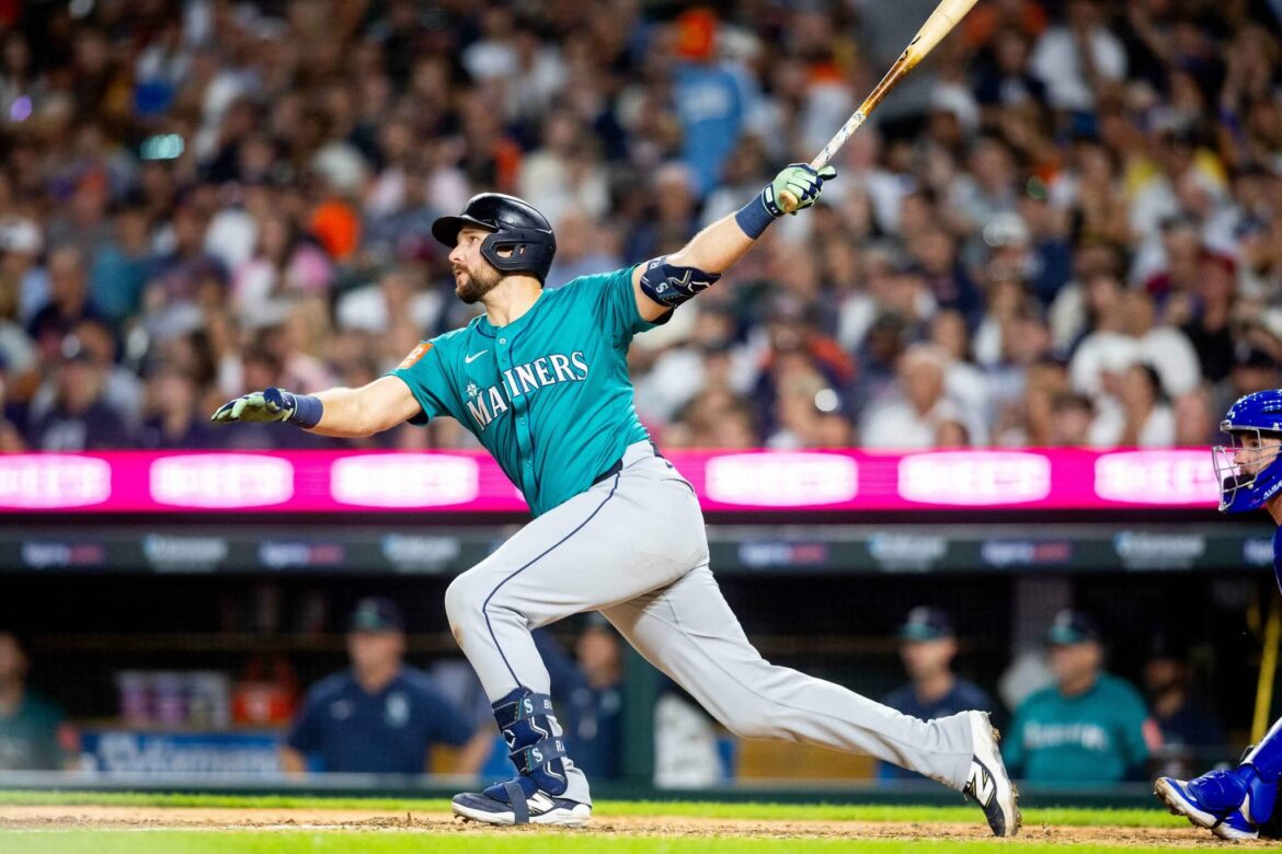 Raleigh hits MLB-best 44th homer and Rodríguez connects twice as streaking Mariners top Rays 7-4 – AP News