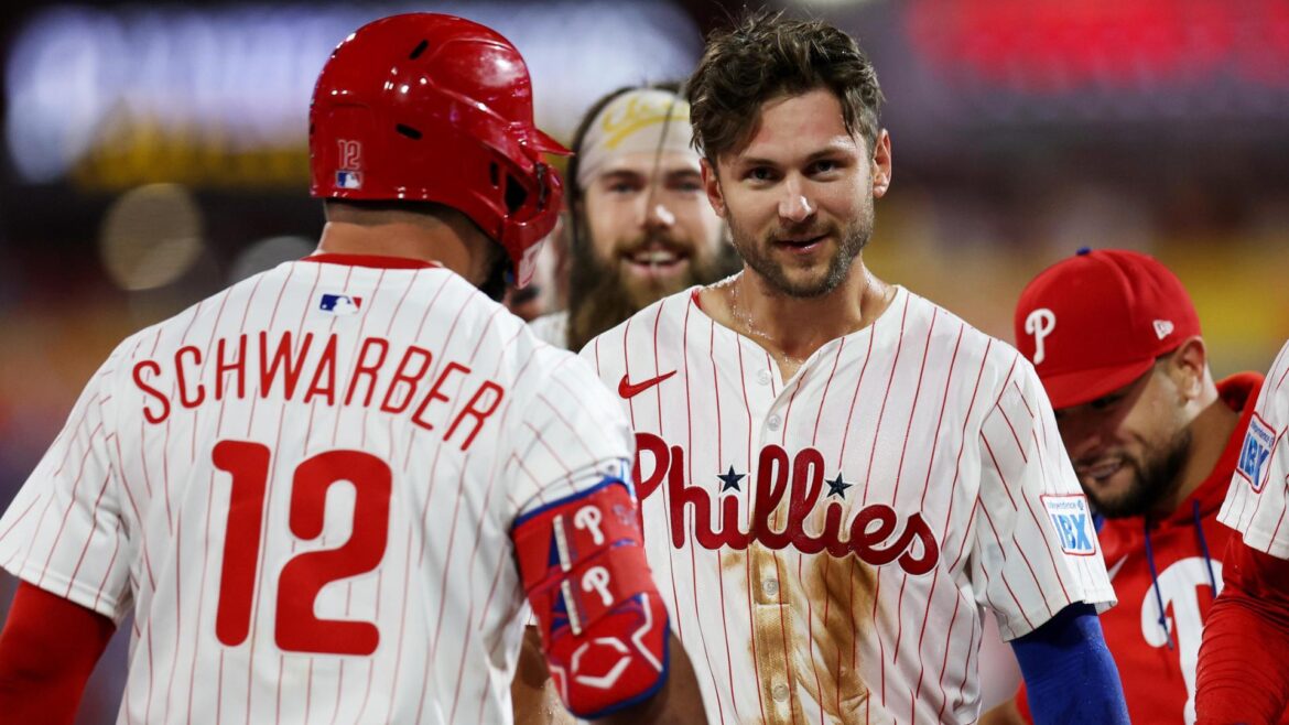 Turner’s 2-run single with 2 outs in 10th inning leads Phillies past Braves 3-2 – Yahoo Sports