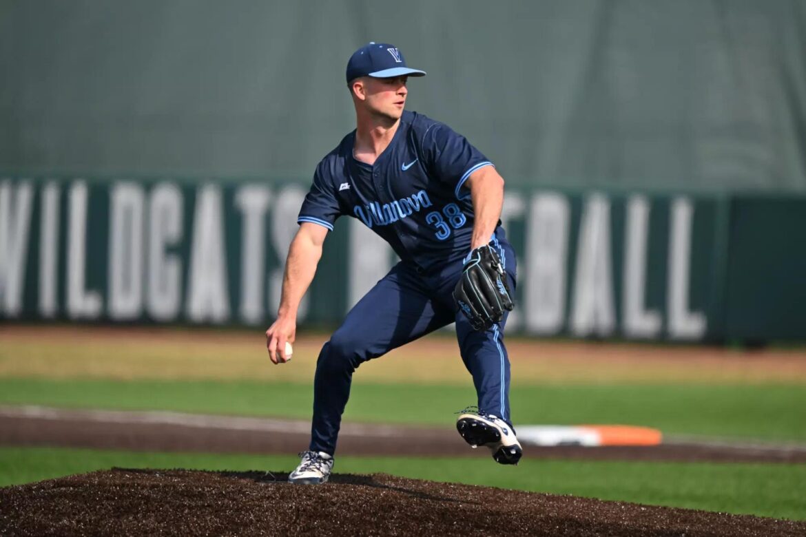 olsen-inks-deal-with-st-louis-cardinals-villanova-com.JPG Olsen Inks Deal with St. Louis Cardinals – villanova.com