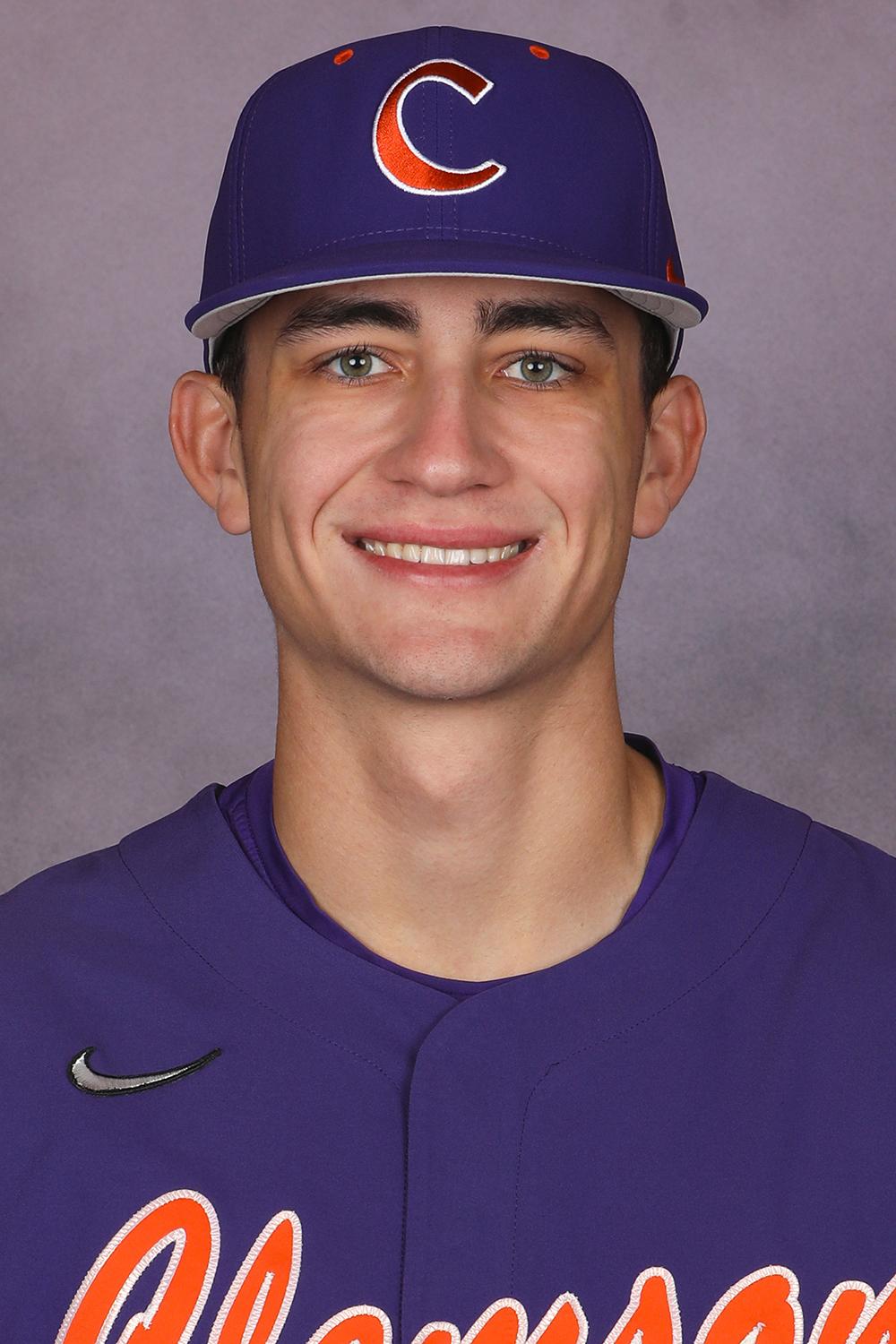 South Carolina baseball’s Nathan Hall picked by Arizona Diamondbacks in 2025 MLB Draft – Yahoo Sports