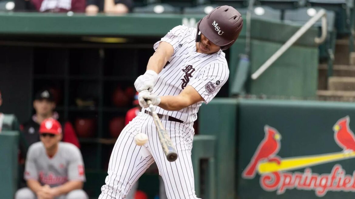 baldwin-makes-mlb-debut-with-braves-missouristatebears-com.jpg Baldwin Makes MLB Debut with Braves – missouristatebears.com