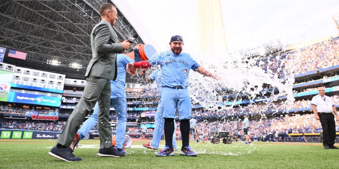 kirk-plays-hero-off-the-bench-delivers-torontos-mlb-best-45th-comeback-win-mlb-com.jpg Kirk plays hero off the bench, delivers Toronto’s MLB-best 45th comeback win – MLB.com