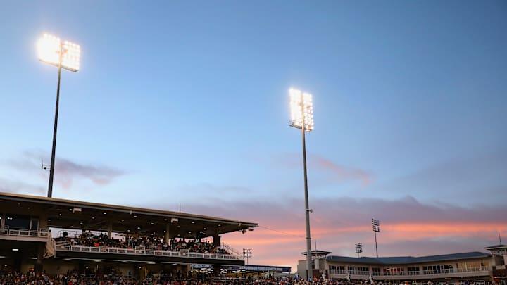 white-sox-news-arbitration-projections-prospect-awards-afl-highlights-hagen-smith-southside-showdown.jpg White Sox News: Arbitration Projections, Prospect Awards, AFL Highlights, Hagen Smith – Southside Showdown