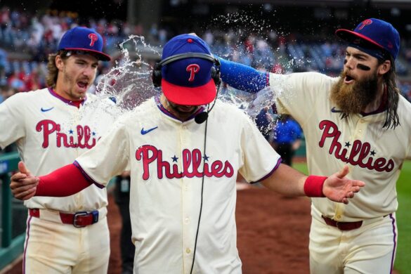 Phillies rout Marlins with record 8 homers, clinch first-round bye – Reuters