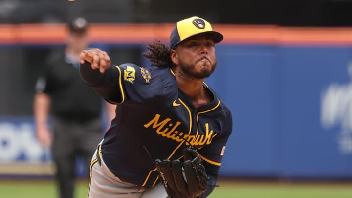 Should the Mets pursue a trade for Brewers ace? – Sports Illustrated