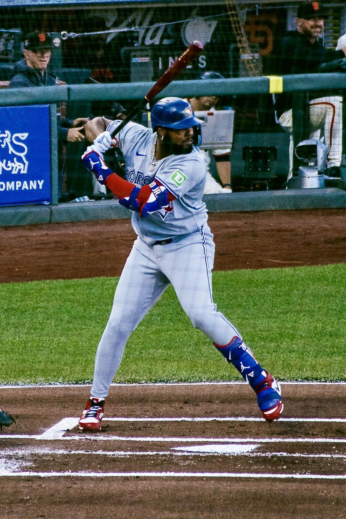 Vladimir Guerrero Jr delivers clear message to Dodgers after Dave Roberts’ ‘ruin baseball’ vow – The Mirror US