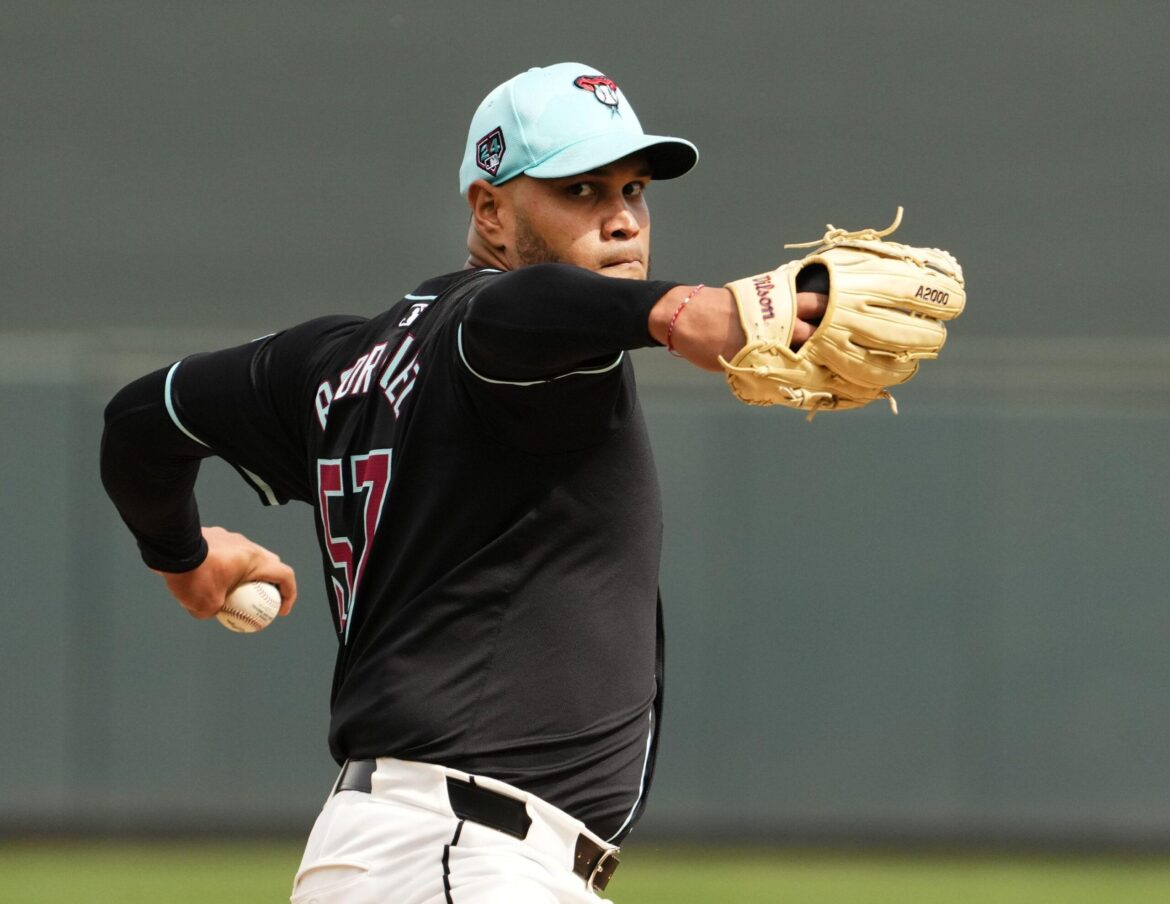 Eduardo Rodriguez in control as Diamondbacks down Giants – Reuters