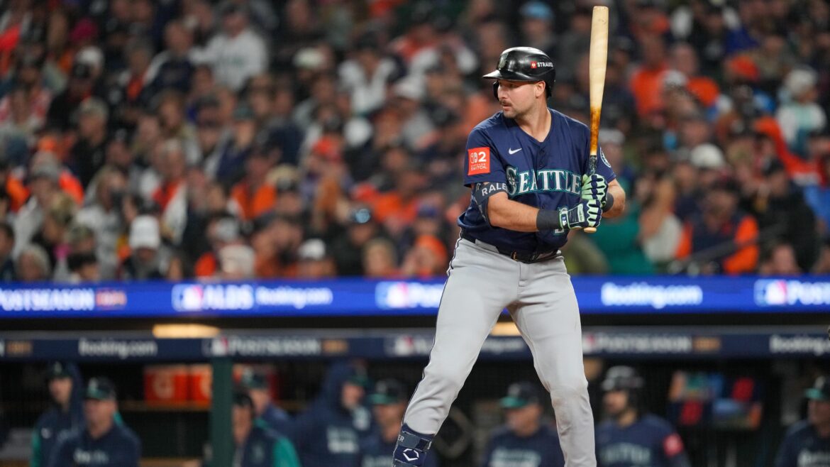 could-detroit-tigers-rain-delay-postpone-alds-game-3-aj-hinch-were-going-to-play-detroit-free-press.jpg Could Detroit Tigers rain delay, postpone ALDS Game 3? A.J. Hinch: ‘We’re going to play’ – Detroit Free Press