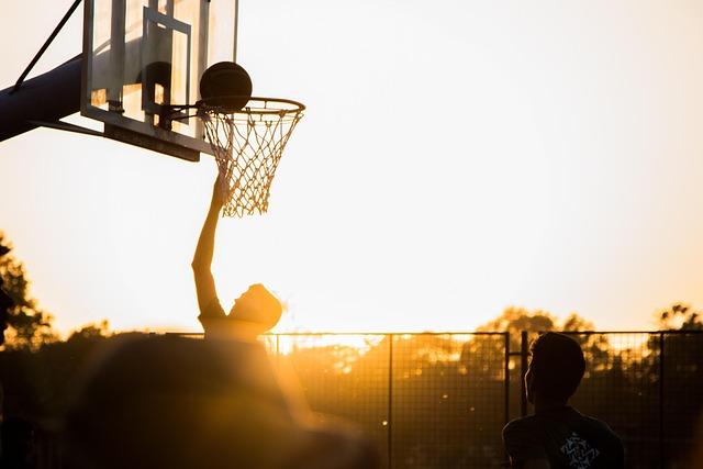 Report: Michigan-Duke matchup moving to Miami Marlins’ baseball stadium – UM Hoops.com