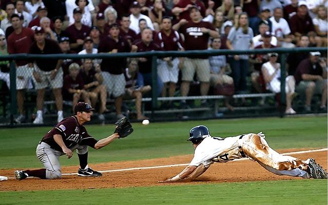 Cardinals listed as fit for Gold Glove third baseman on a huge contract – Redbird Rants