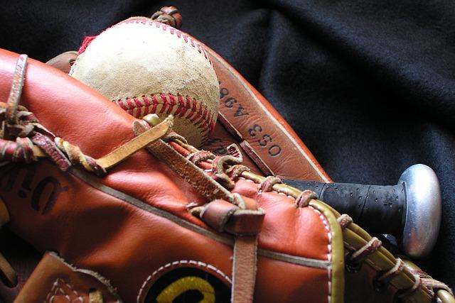 Reds Make Aggressive Move With 2026 Second Round Pick – Sports Illustrated